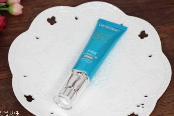 水密碼cc霜的正確用法 水密碼cc霜使用步驟 水密碼cc霜的正確用法 水密碼cc霜使用步驟