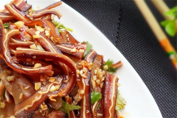 豬耳朵吃了會(huì)長(zhǎng)胖嗎 熱量很低 豬耳朵吃了會(huì)長(zhǎng)胖嗎 熱量很低