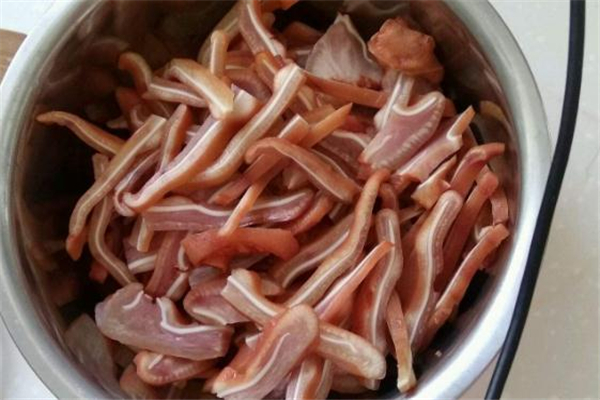 豬耳朵適合什么人吃 適宜人群有這些 豬耳朵適合什么人吃 適宜人群有這些