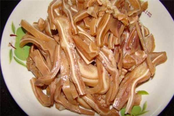 豬耳朵適合什么人吃 適宜人群有這些 豬耳朵適合什么人吃 適宜人群有這些