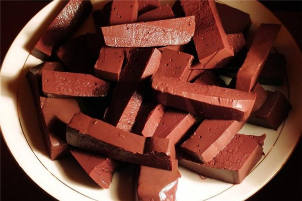 孕婦能吃豬血嗎 有助于補(bǔ)血 孕婦能吃豬血嗎 有助于補(bǔ)血