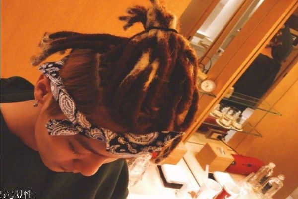 臟辮要先燙嗎 臟辮頭發(fā)長(zhǎng)出來怎么修