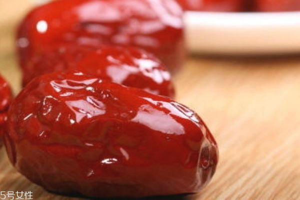 補(bǔ)血補(bǔ)氣吃什么最好 春季吃棗不會老 補(bǔ)血補(bǔ)氣吃什么最好 春季吃棗不會老