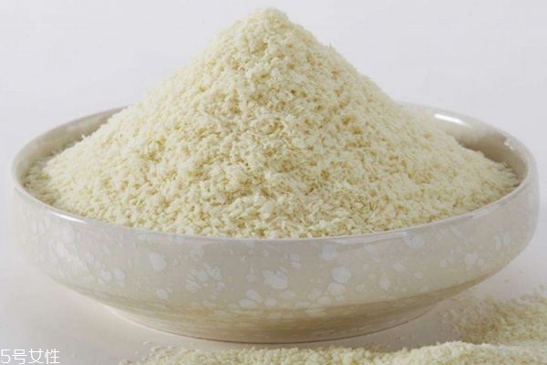 寶寶什么時(shí)候吃米粉 米粉的喂養(yǎng) 寶寶什么時(shí)候吃米粉 米粉的喂養(yǎng)