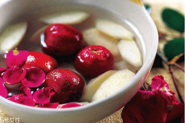 夏天喝什么湯最好 夏天燉湯食譜大全 夏天喝什么湯最好 夏天燉湯食譜大全