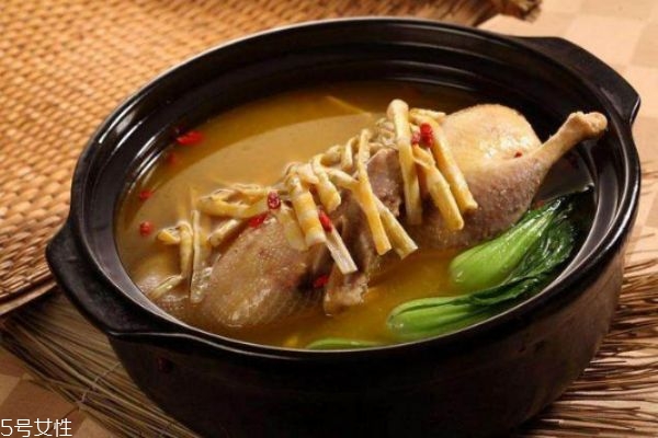 飯前喝湯好嗎 喝湯的常見誤區(qū) 飯前喝湯好嗎 喝湯的常見誤區(qū)