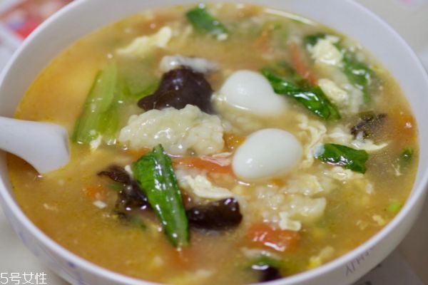 什么時(shí)候喝湯最好 喝湯的最佳時(shí)間 什么時(shí)候喝湯最好 喝湯的最佳時(shí)間