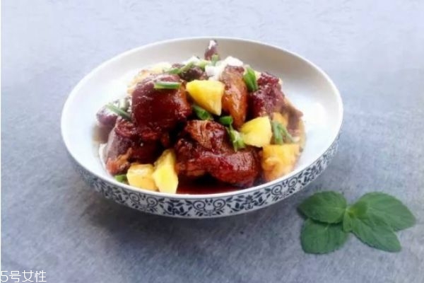 菠蘿應(yīng)該怎么吃 菠蘿家常菜的做法大全 菠蘿應(yīng)該怎么吃 菠蘿家常菜的做法大全