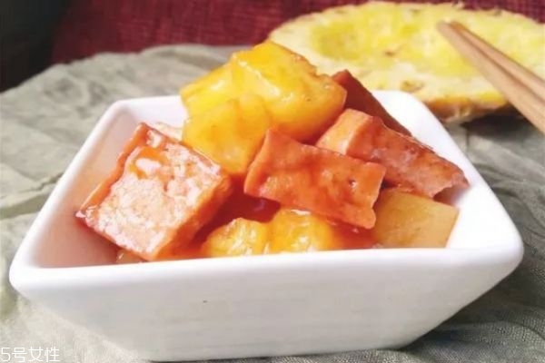 菠蘿應(yīng)該怎么吃 菠蘿家常菜的做法大全 菠蘿應(yīng)該怎么吃 菠蘿家常菜的做法大全