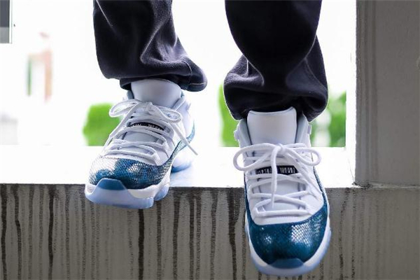 aj11 low藍蛇貨量大嗎 高顏值蛇紋鞋面 aj11 low藍蛇貨量大嗎 高顏值蛇紋鞋面