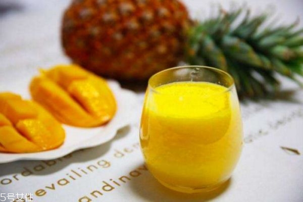 睡前吃芒果好不好 睡前吃芒果注意適量 睡前吃芒果好不好 睡前吃芒果注意適量