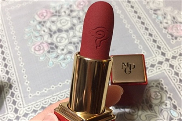 毛戈平故宮彩妝好用嗎 彩妝的畫法 毛戈平故宮彩妝好用嗎 彩妝的畫法