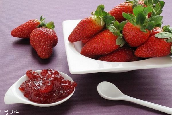 果醬可以怎么吃 果醬的吃法有哪些 果醬可以怎么吃 果醬的吃法有哪些