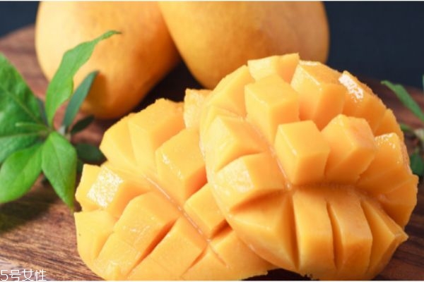 芒果能放冰箱嗎 吃芒果的禁忌 芒果能放冰箱嗎 吃芒果的禁忌