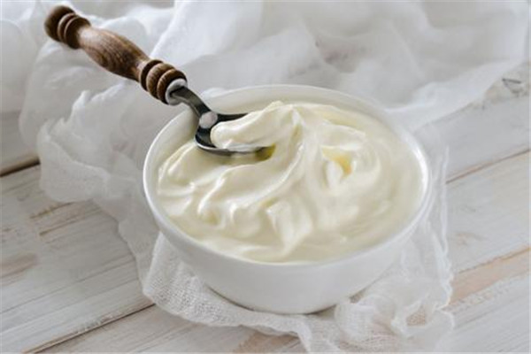 睡覺前喝酸奶好嗎 酸奶什么時(shí)候喝好