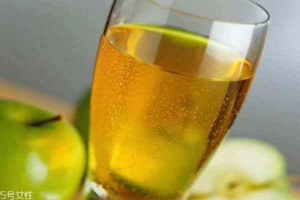 蘋(píng)果醋的功效與作用 蘋(píng)果醋的使用方法 蘋(píng)果醋的功效與作用 蘋(píng)果醋的使用方法