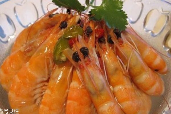 基圍蝦有激素嗎 基圍蝦的營養(yǎng)功效 基圍蝦有激素嗎 基圍蝦的營養(yǎng)功效