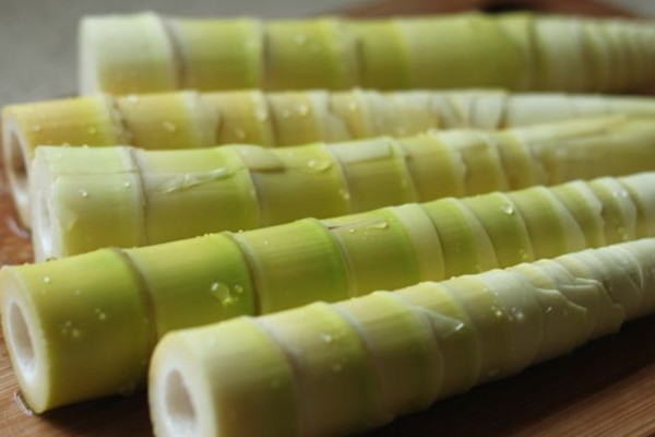 竹筍能和魚一起吃嗎 竹筍的做法 竹筍能和魚一起吃嗎 竹筍的做法