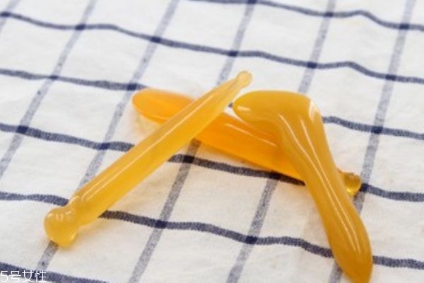 面部刮痧可以瘦臉嗎 有一定的作用 面部刮痧可以瘦臉嗎 有一定的作用