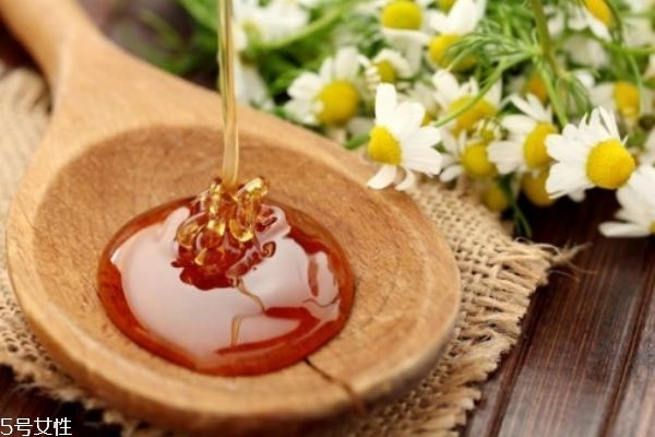 怎么區(qū)分斑和痣 3個(gè)方面來(lái)區(qū)分