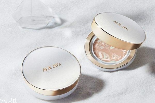 愛(ài)敬新款和老款區(qū)別 愛(ài)敬氣墊白色和粉色區(qū)別 愛(ài)敬新款和老款區(qū)別 愛(ài)敬氣墊白色和粉色區(qū)別