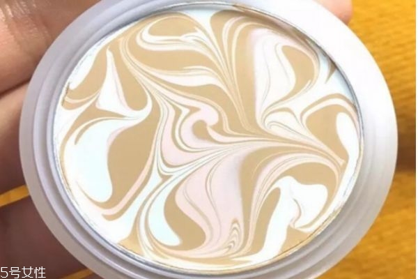 愛(ài)敬新款和老款區(qū)別 愛(ài)敬氣墊白色和粉色區(qū)別 愛(ài)敬新款和老款區(qū)別 愛(ài)敬氣墊白色和粉色區(qū)別