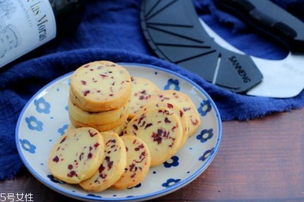 蔓越莓餅干熱量有多高 蔓越莓餅干熱量 蔓越莓餅干熱量有多高 蔓越莓餅干熱量