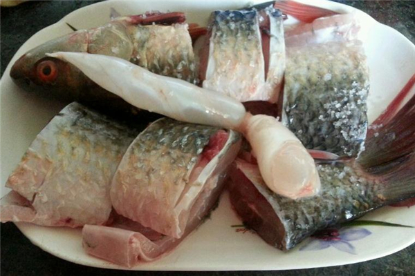 吃鯪魚會發(fā)胖嗎 鯪魚的熱量 吃鯪魚會發(fā)胖嗎 鯪魚的熱量