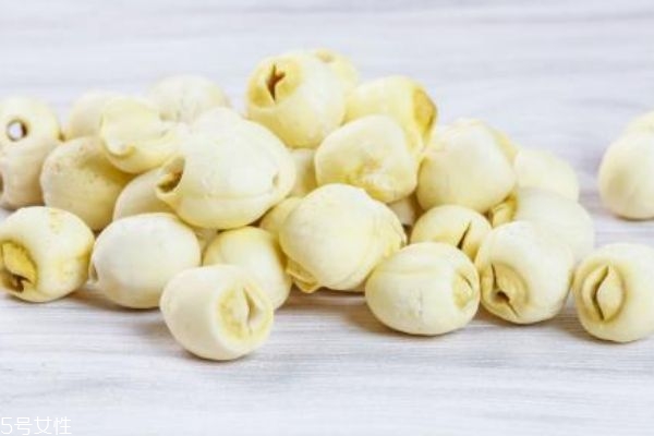 蓮子有心好還是無心好 蓮子心的功效 蓮子有心好還是無心好 蓮子心的功效