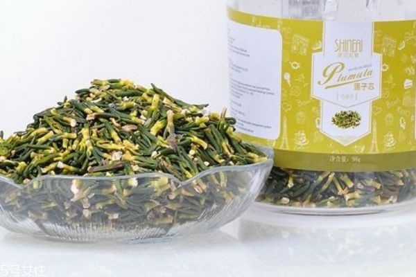 蓮子心泡水能長(zhǎng)期喝嗎 喝蓮子心泡水的注意事項(xiàng) 蓮子心泡水能長(zhǎng)期喝嗎 喝蓮子心泡水的注意事項(xiàng)