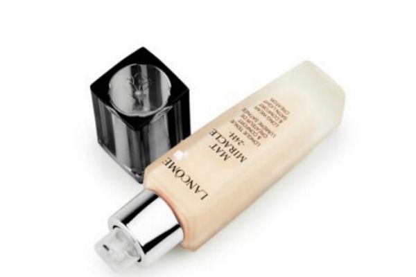 蘭蔻持妝粉底液怎么樣 打造高級啞光妝感 蘭蔻持妝粉底液怎么樣 打造高級啞光妝感