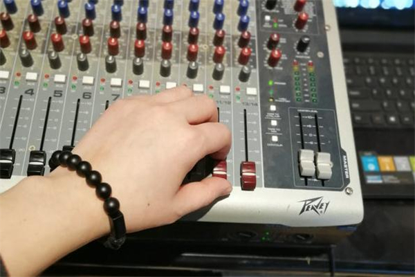 foresky wing是什么牌子 網(wǎng)紅飾品潮牌 foresky wing是什么牌子 網(wǎng)紅飾品潮牌