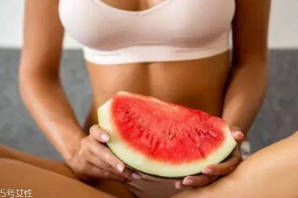 減肥能吃西瓜嗎 西瓜有利于減肥 減肥能吃西瓜嗎 西瓜有利于減肥