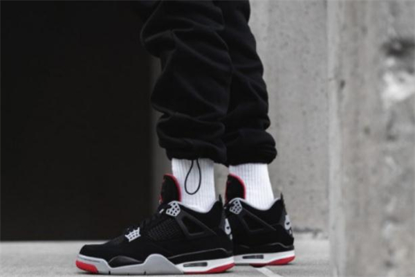 aj4黑紅復(fù)刻2019開箱測評 aj4黑紅復(fù)刻做工