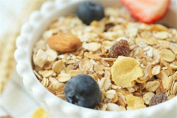 孕婦可以吃麥片嗎 補(bǔ)充膳食纖維 孕婦可以吃麥片嗎 補(bǔ)充膳食纖維