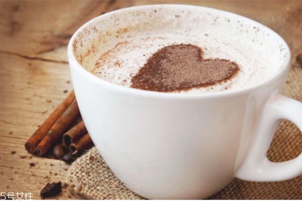 奶茶制作方法和配方 最簡單的做奶茶的方法 奶茶制作方法和配方 最簡單的做奶茶的方法