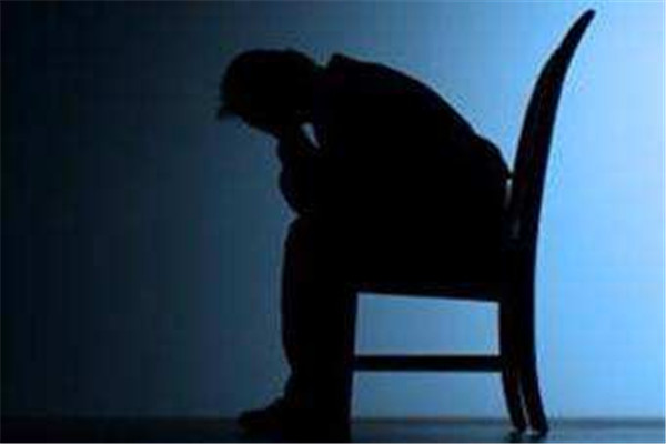 長(zhǎng)期熬夜的黑眼圈吃什么去除 黑眼圈能吃什么 長(zhǎng)期熬夜的黑眼圈吃什么去除 黑眼圈能吃什么