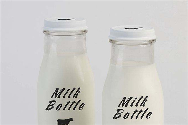 蘋果可以和牛奶一起榨汁嗎 蘋果牛奶榨汁方法 蘋果可以和牛奶一起榨汁嗎 蘋果牛奶榨汁方法