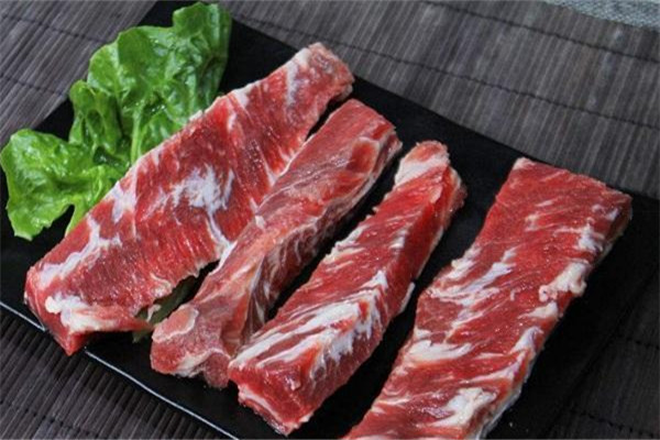 排骨可以燉香菇嗎 排骨的功效 排骨可以燉香菇嗎 排骨的功效