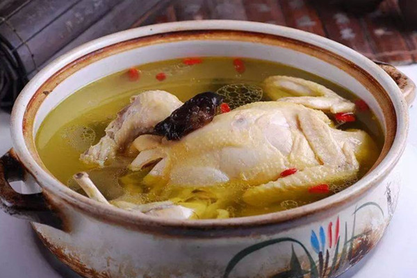 雞湯可以放海帶嗎 雞湯的功效 雞湯可以放海帶嗎 雞湯的功效