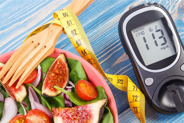 西紅柿可以和牛奶一起吃嗎 西紅柿的吃法 西紅柿可以和牛奶一起吃嗎 西紅柿的吃法