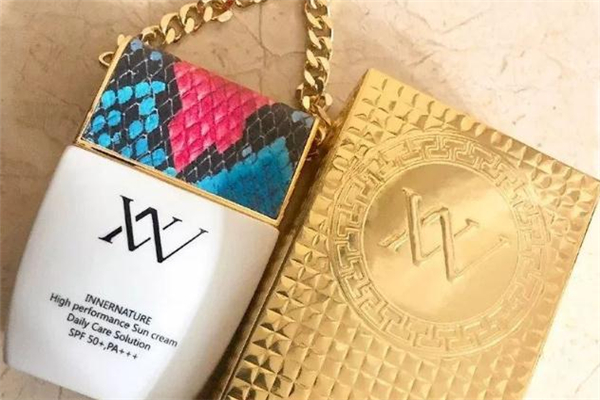 vn鉑金包防曬霜多少錢(qián) 韓國(guó)vn防曬霜價(jià)格