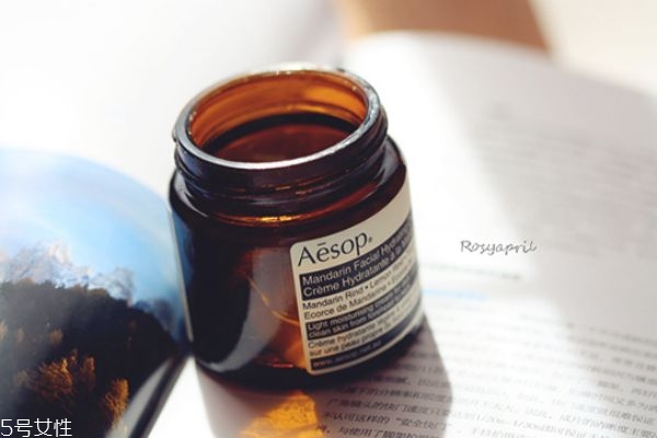 伊索蜜柑水潤乳怎么用 伊索蜜柑水潤乳用法 伊索蜜柑水潤乳怎么用 伊索蜜柑水潤乳用法