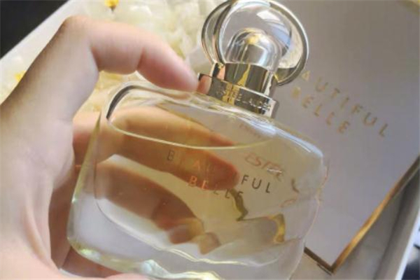 雅詩蘭黛真愛香水什么味道 真愛香水好聞嗎 雅詩蘭黛真愛香水什么味道 真愛香水好聞嗎