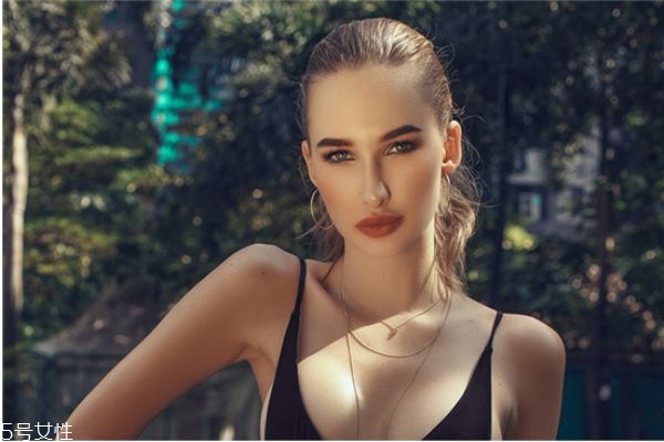 隆鼻假體取出要多久恢復(fù) 取隆鼻假體前后注意事項(xiàng) 隆鼻假體取出要多久恢復(fù) 取隆鼻假體前后注意事項(xiàng)