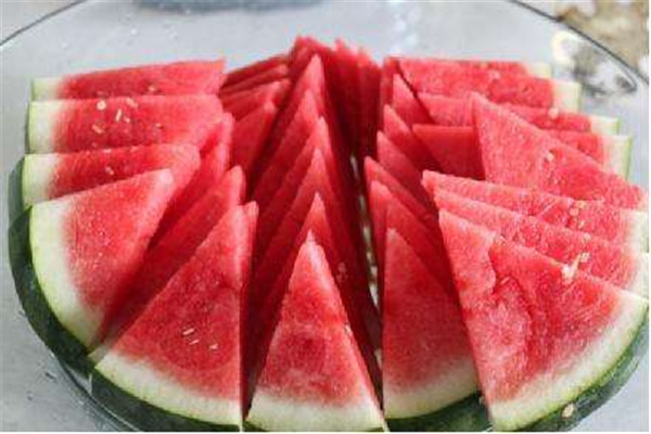 西瓜有什么品種 什么品種好吃 西瓜有什么品種 什么品種好吃