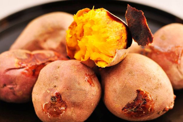 雞蛋可以和紅薯一起吃嗎 雞蛋紅薯一起吃好嗎 雞蛋可以和紅薯一起吃嗎 雞蛋紅薯一起吃好嗎