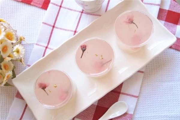 櫻花果凍的做法 櫻花果凍制作教程 櫻花果凍的做法 櫻花果凍制作教程