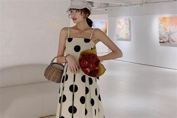 旅游度假戴什么帽子好看 度假風(fēng)穿搭技巧 旅游度假戴什么帽子好看 度假風(fēng)穿搭技巧