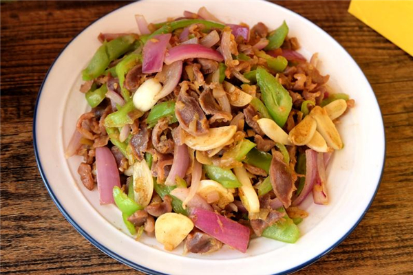 雞胗是發(fā)物嗎 不宜過多食用 雞胗是發(fā)物嗎 不宜過多食用